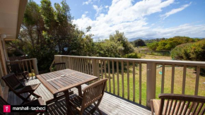 Bermagui Dune House 5 Narira Street, Beach Front, Pet friendly, Bermagui
